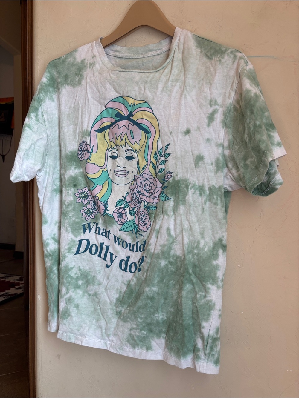 Dolly Parton  Tye dye tee! Women’s large